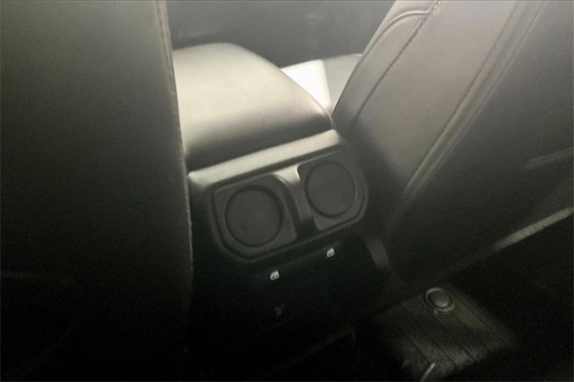 Used 2022 Jeep Wrangler Unlimited Sahara w/ Cold Weather Group image 10