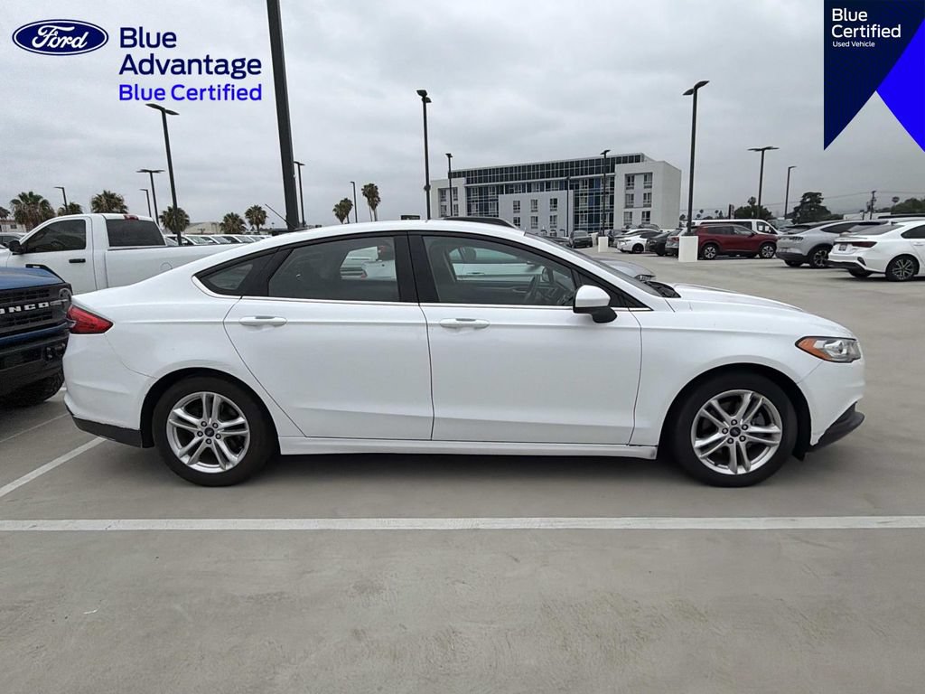 Used 2018 Ford Fusion SE w/ Fusion SE Technology Package FWD image 8