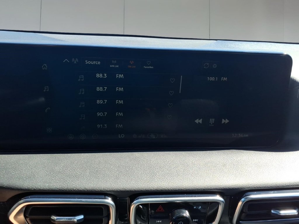 New 2027 Nissan Sentra SV w/ SV Convenience Package FWD image 22