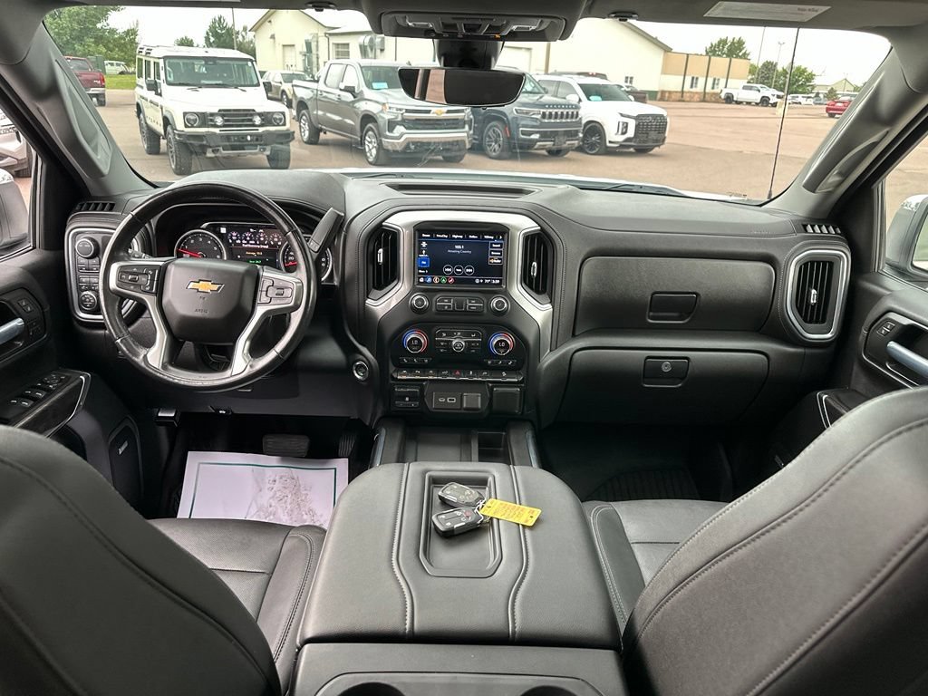 Used 2021 Chevrolet Silverado 1500 LTZ w/ LTZ Premium Package AWD/4WD image 25