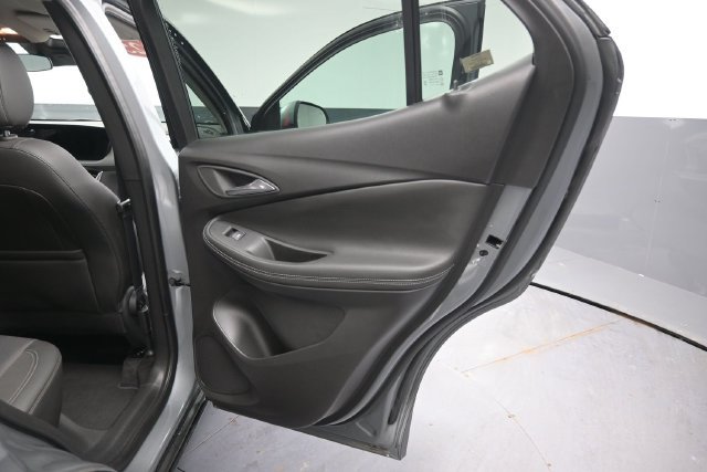 Used 2025 Buick Encore GX Preferred AWD/4WD image 18