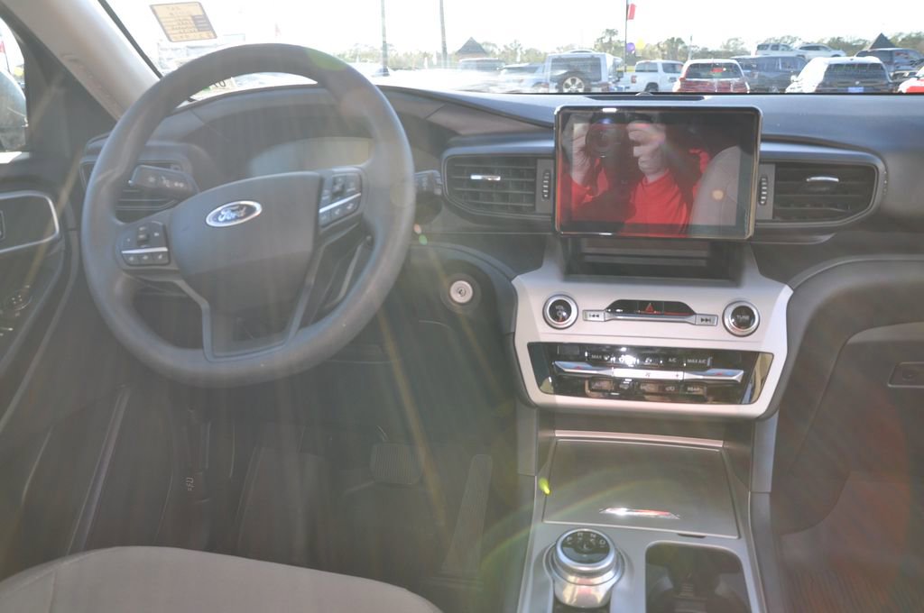 Used 2021 Ford Explorer Base image 19