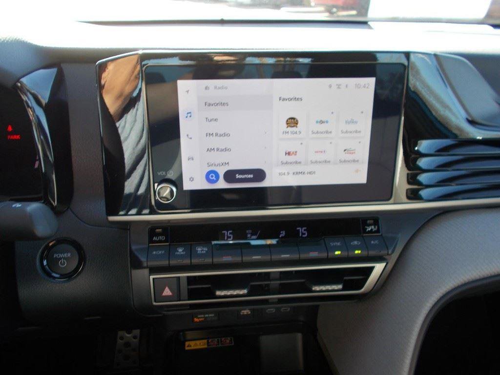 Used 2026 Toyota Camry SE w/ Convenience Package image 23