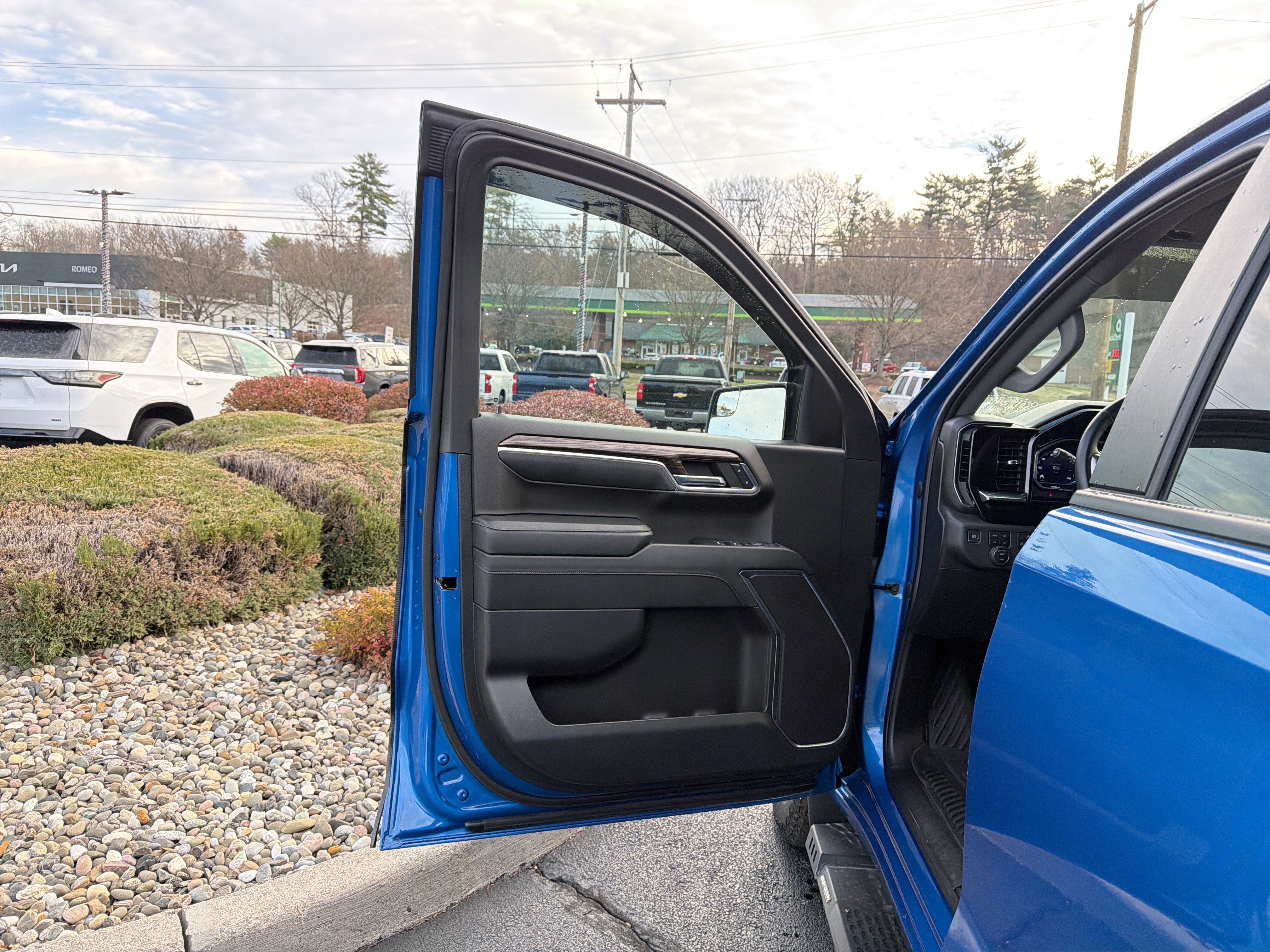 Certified 2023 Chevrolet Silverado 1500 RST w/ Z71 Off-Road Package image 11