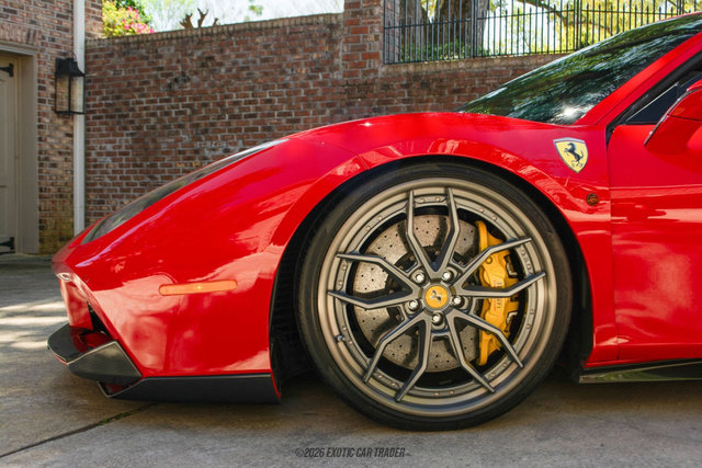 Used 2017 Ferrari 488 GTB image 38