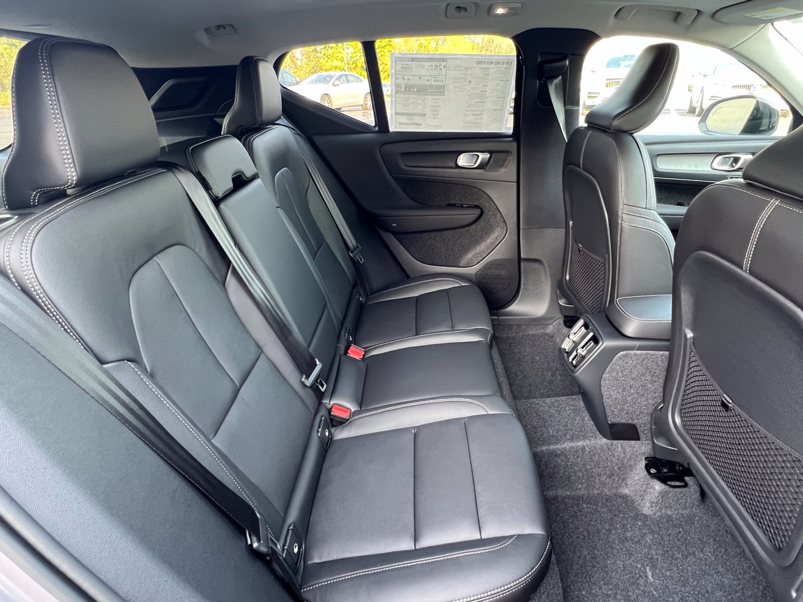 New 2026 Volvo XC40 B5 Plus w/ Protection Package Premier AWD/4WD image 16