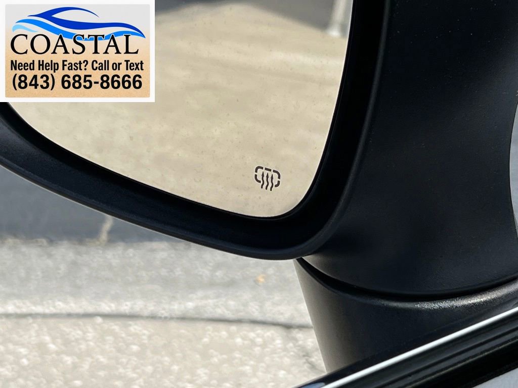 Used 2023 Chrysler Voyager LX FWD image 30