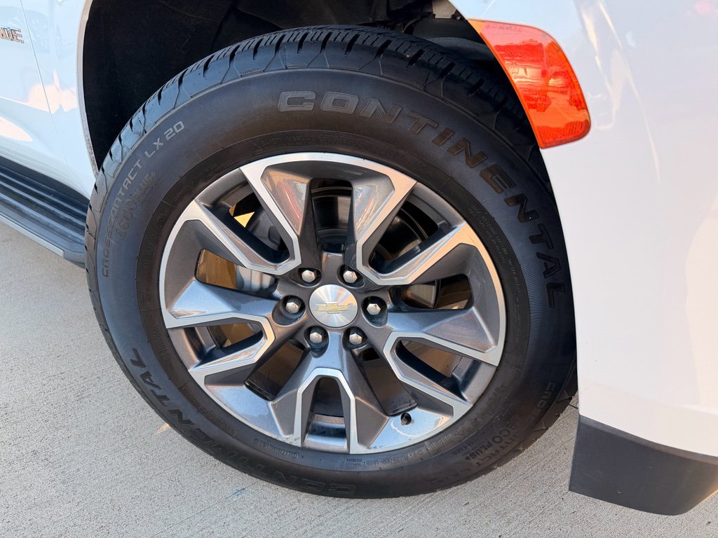 Used 2021 Chevrolet Tahoe LS w/ Driver Alert Package image 32