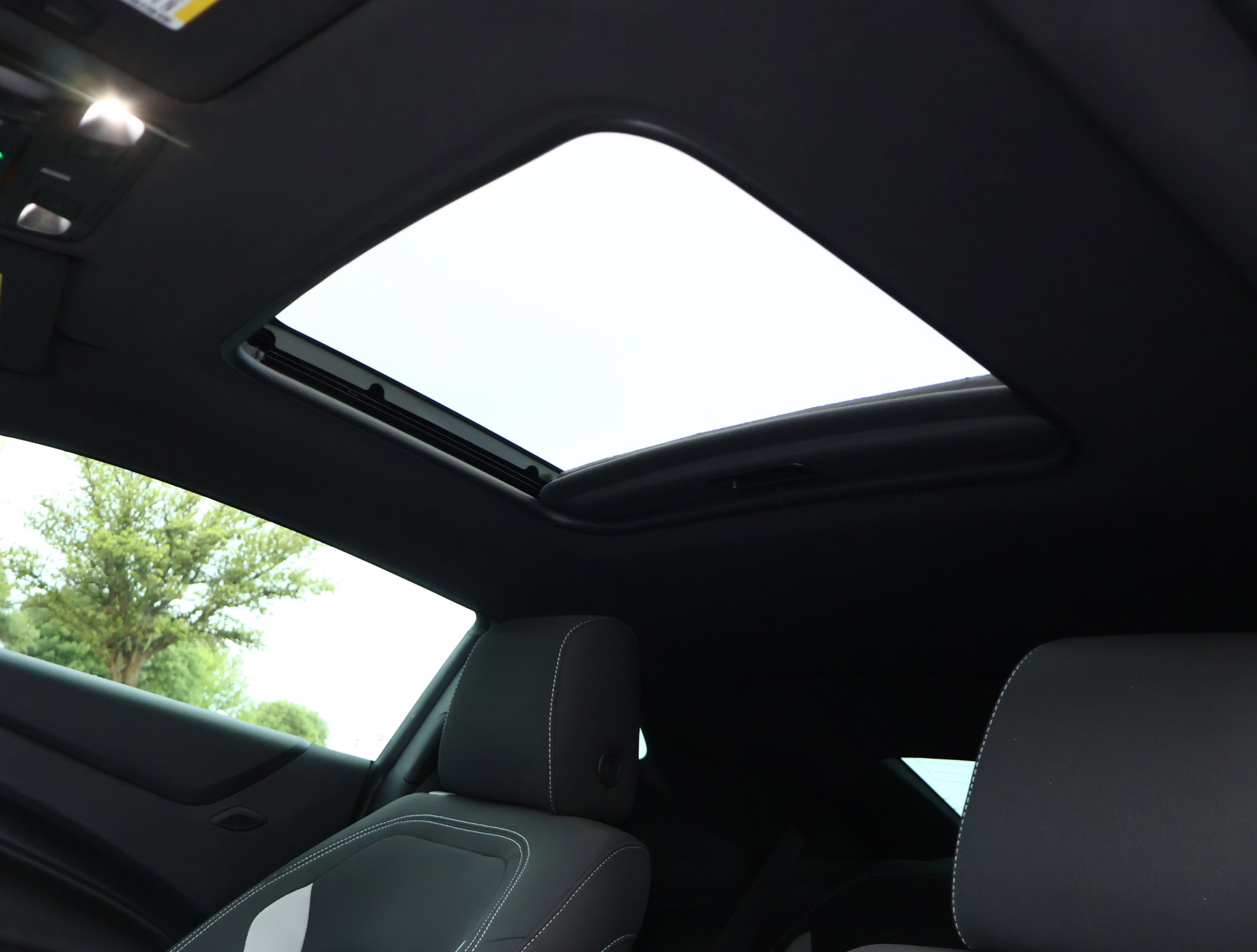 Used 2023 Chevrolet Camaro SS RWD image 19