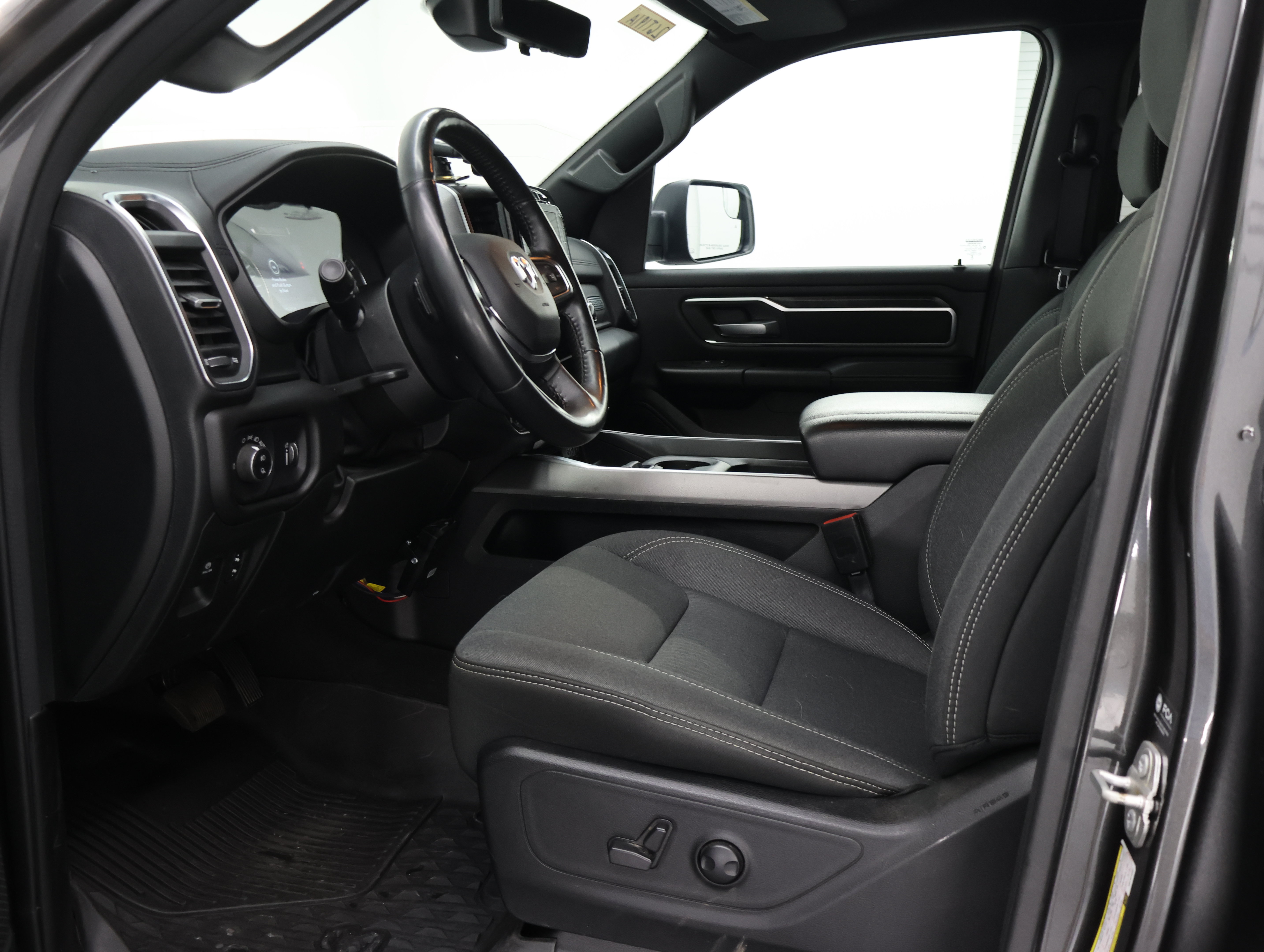 Used 2024 RAM 1500 Big Horn AWD/4WD image 7