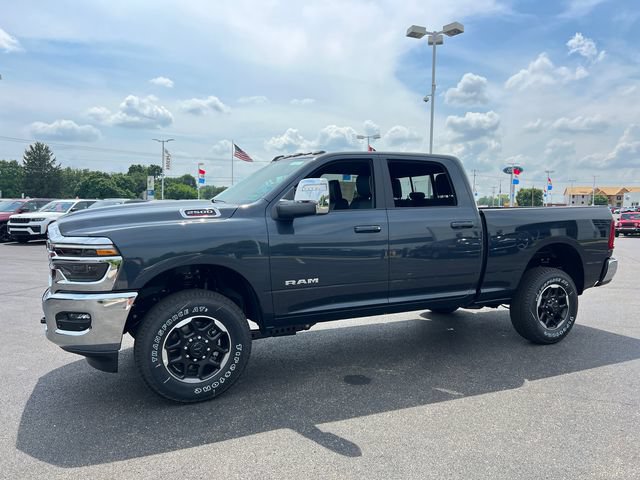 New 2026 RAM 2500 Laramie AWD/4WD image 3