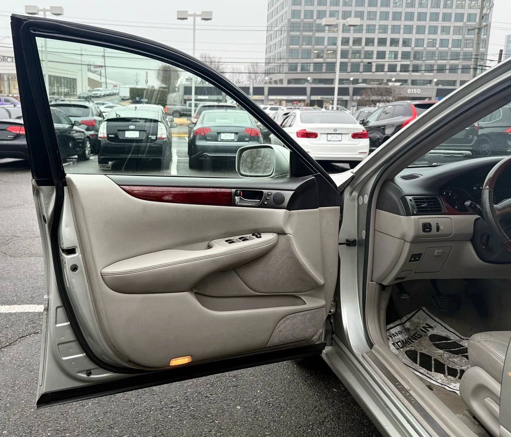 Used 2003 Lexus ES 330 image 9