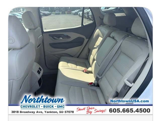 Used 2024 GMC Terrain Denali w/ Denali Premium Package AWD/4WD image 15