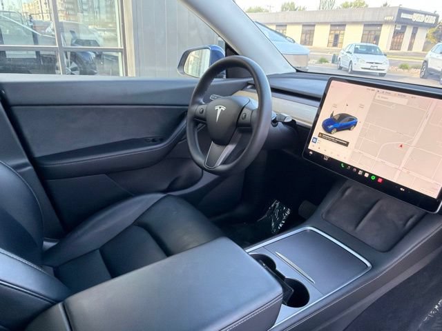 Used 2021 Tesla Model Y Long Range AWD/4WD image 13