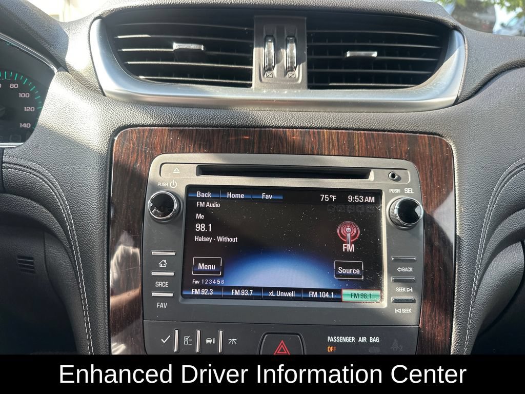 Used 2017 Chevrolet Traverse LT FWD image 14