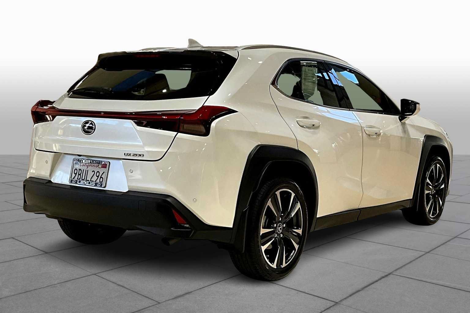 Used 2022 Lexus UX 200 w/ Accessory Package (Z1) FWD image 12