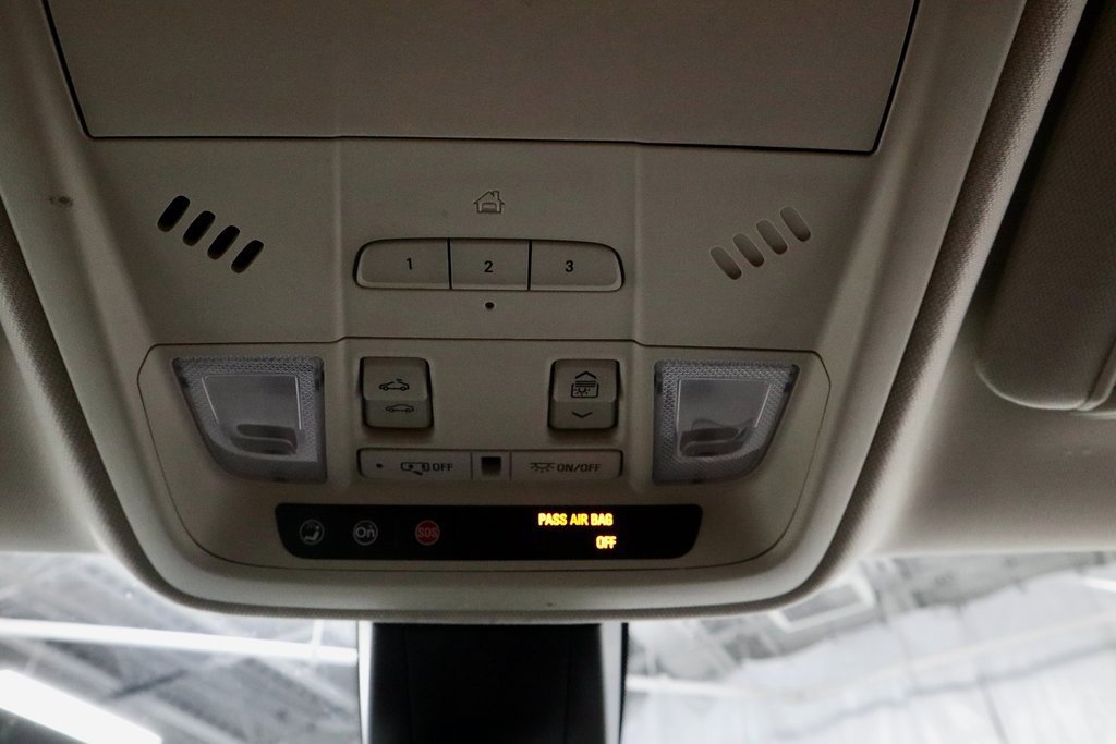 Used 2017 Cadillac XT5 Premium Luxury w/ LPO, Wheel Lock Package image 34