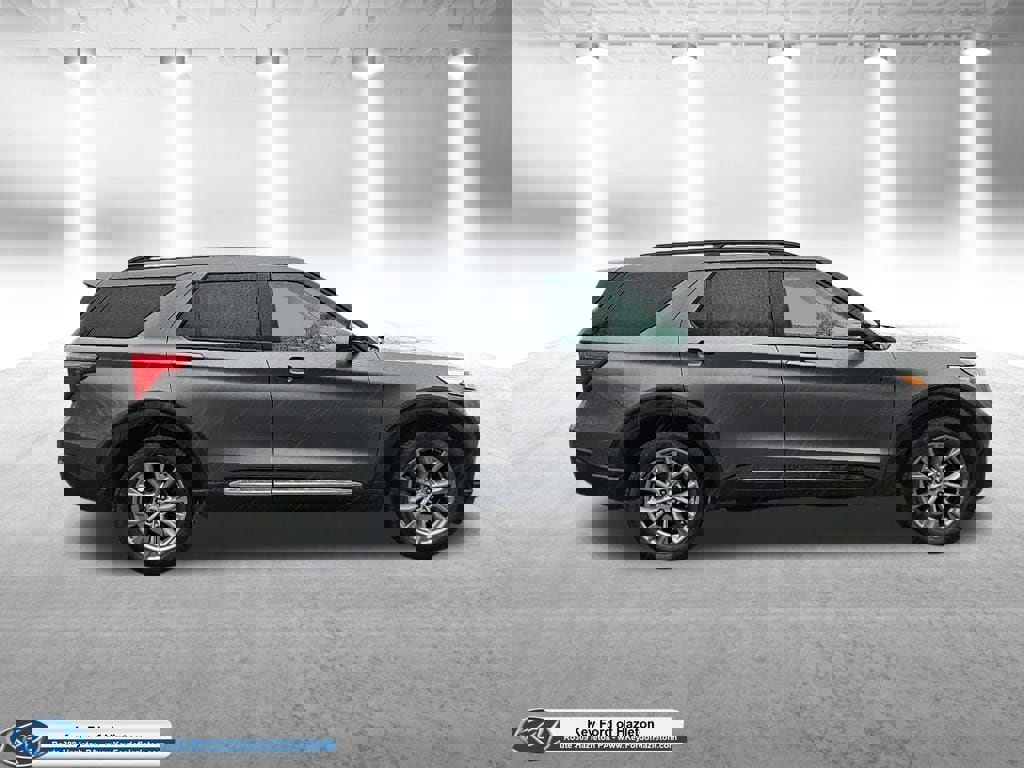 Used 2023 Ford Explorer XLT w/ Equipment Group 202A image 21