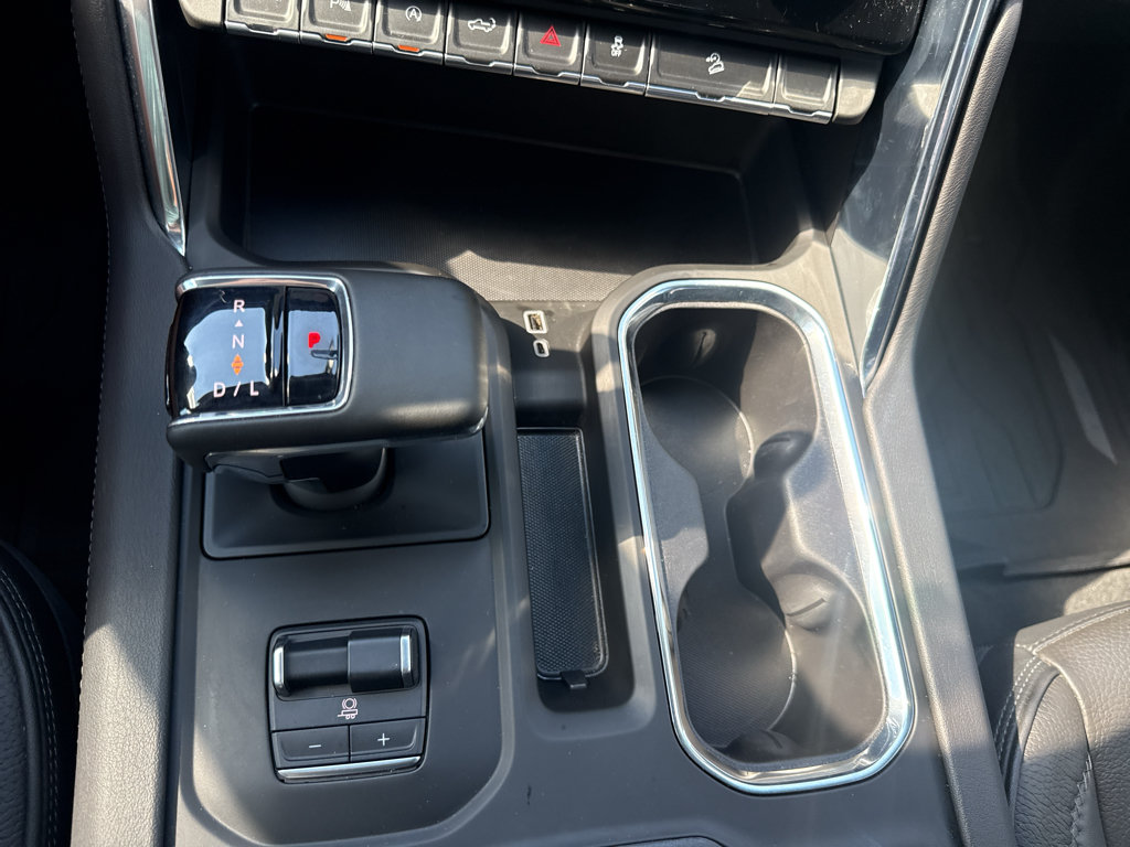 Used 2025 GMC Sierra 1500 Denali AWD/4WD image 23