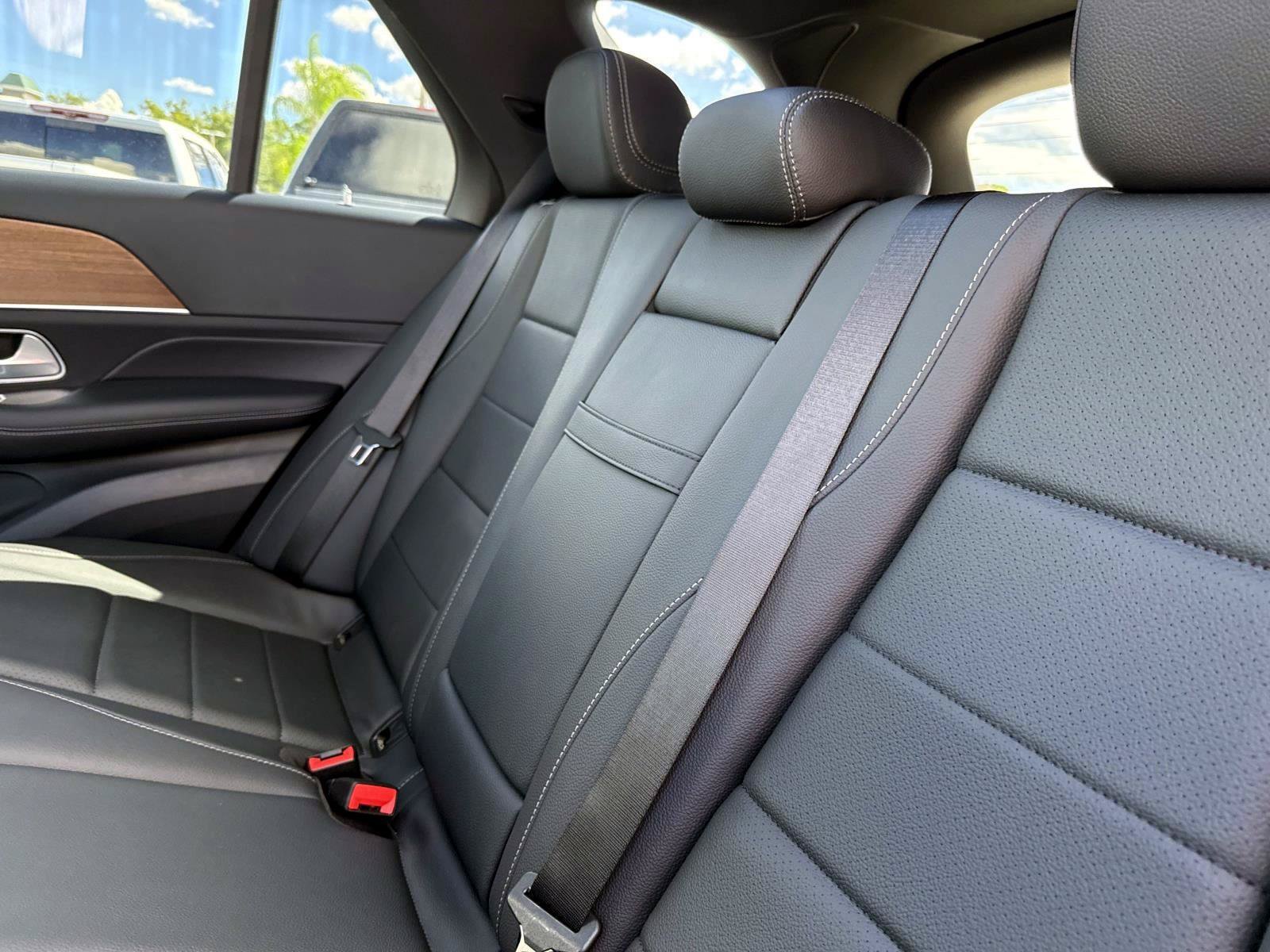 Certified 2025 Mercedes-Benz GLE 350 4MATIC image 13