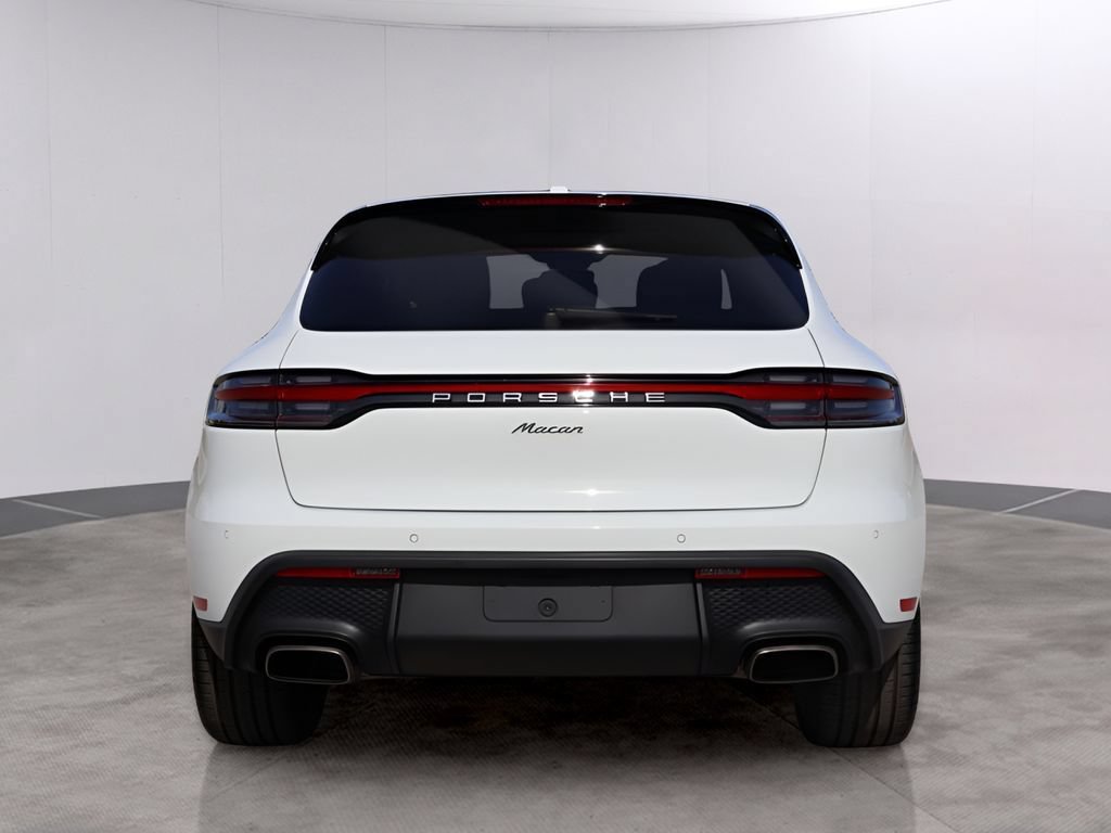 Used 2025 Porsche Macan AWD/4WD image 7
