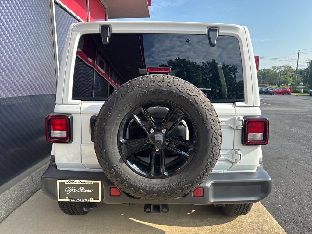 Used 2023 Jeep Wrangler Altitude image 9