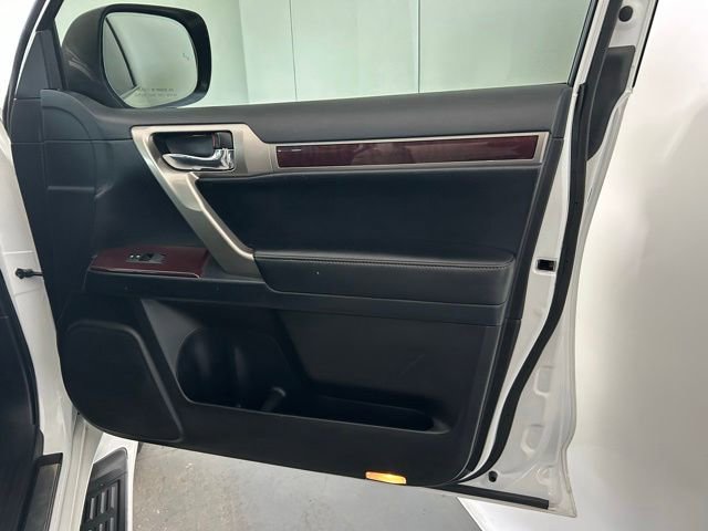 Used 2018 Lexus GX 460 Premium w/ Premium Package AWD/4WD image 24