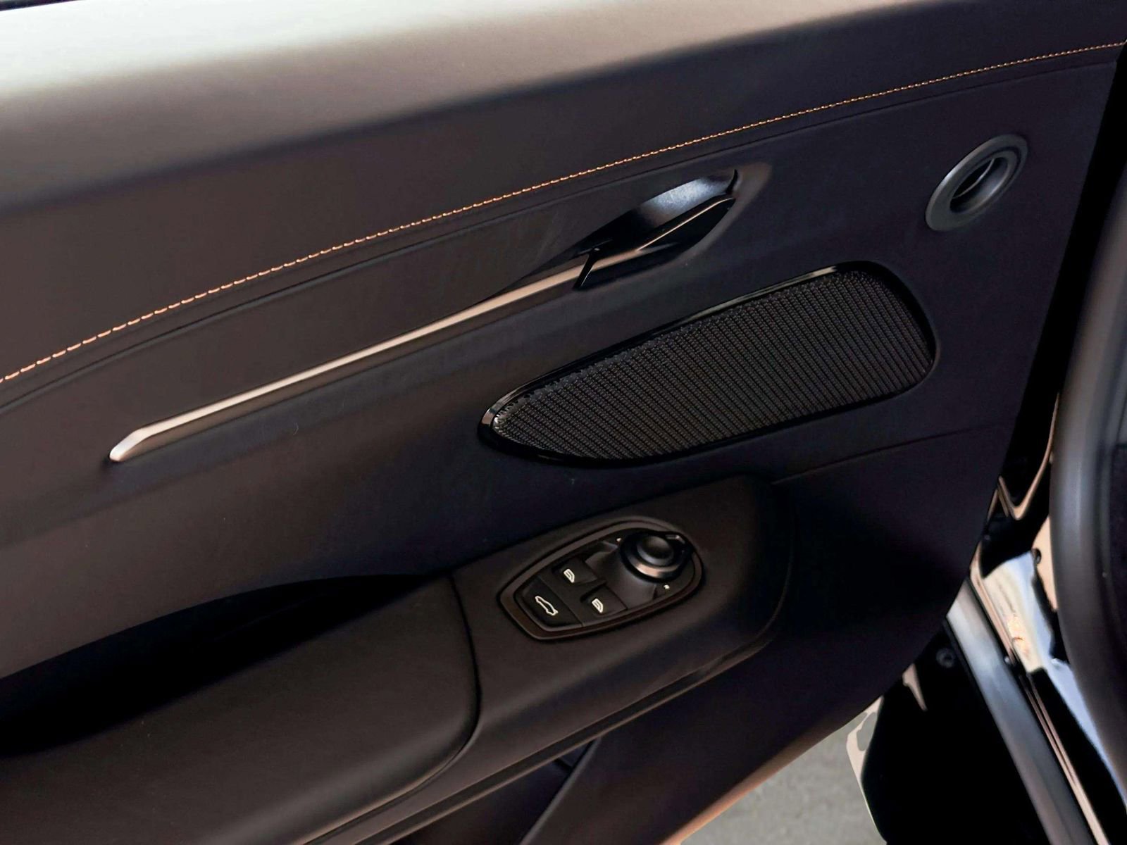 New 2026 Aston Martin V8 Vantage S image 16