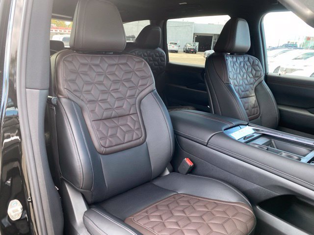 New 2027 Nissan Armada Platinum AWD/4WD image 10