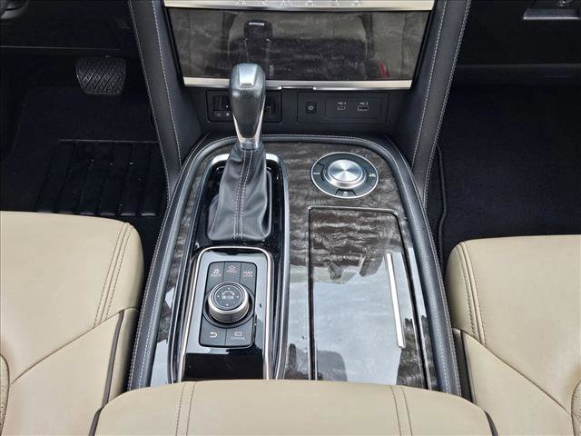 Used 2023 Nissan Armada Platinum w/ Captain's Chairs Package image 11