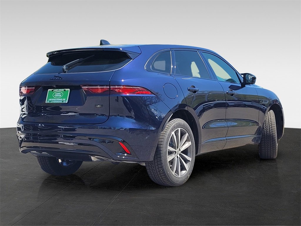 New 2026 Jaguar F-PACE R-Dynamic S image 4