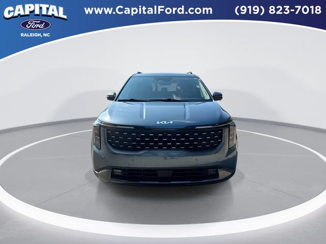 Used 2025 Kia Carnival SX FWD image 3