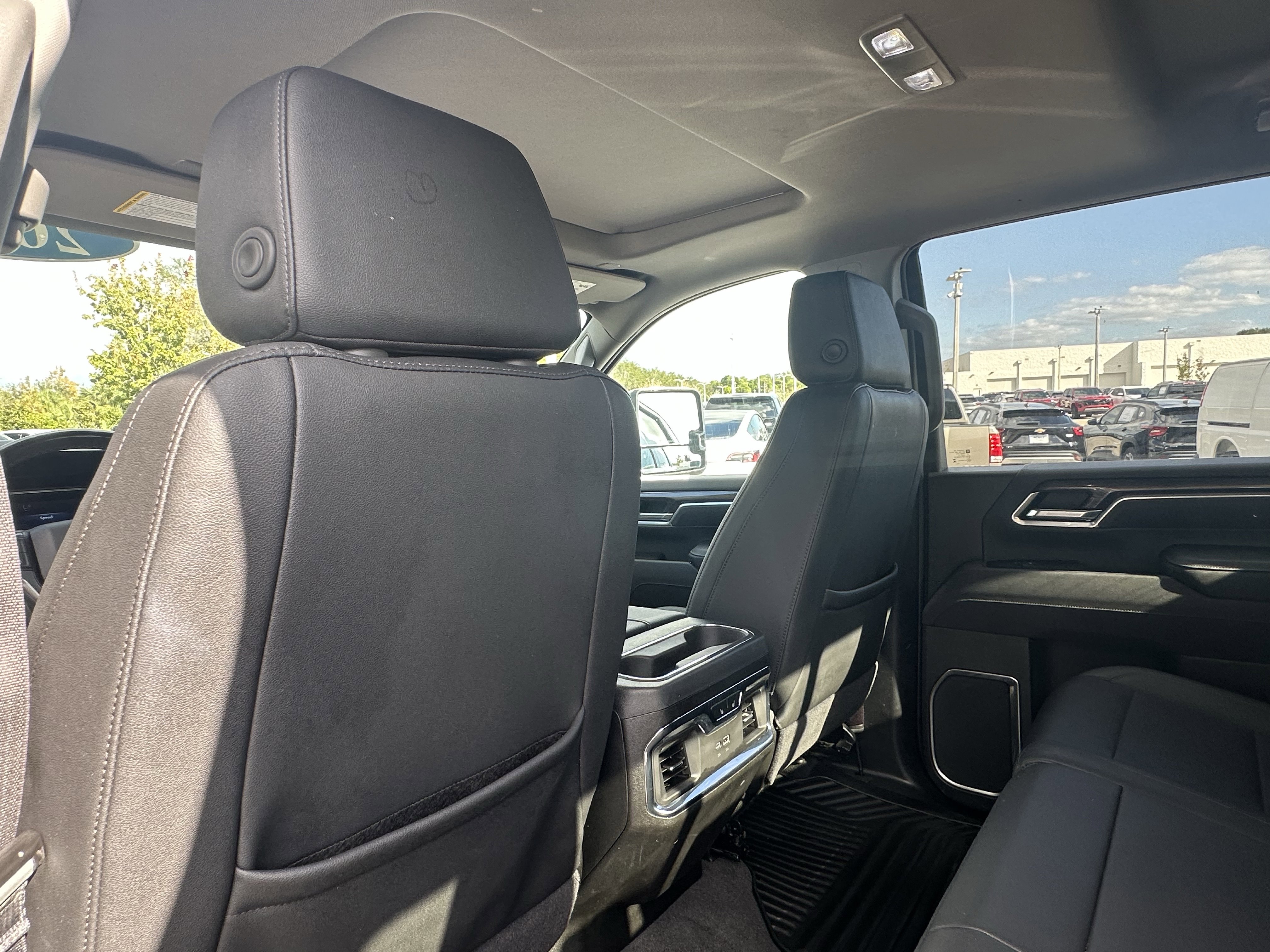 Used 2025 Chevrolet Silverado 3500 LTZ w/ LTZ Premium Package image 39