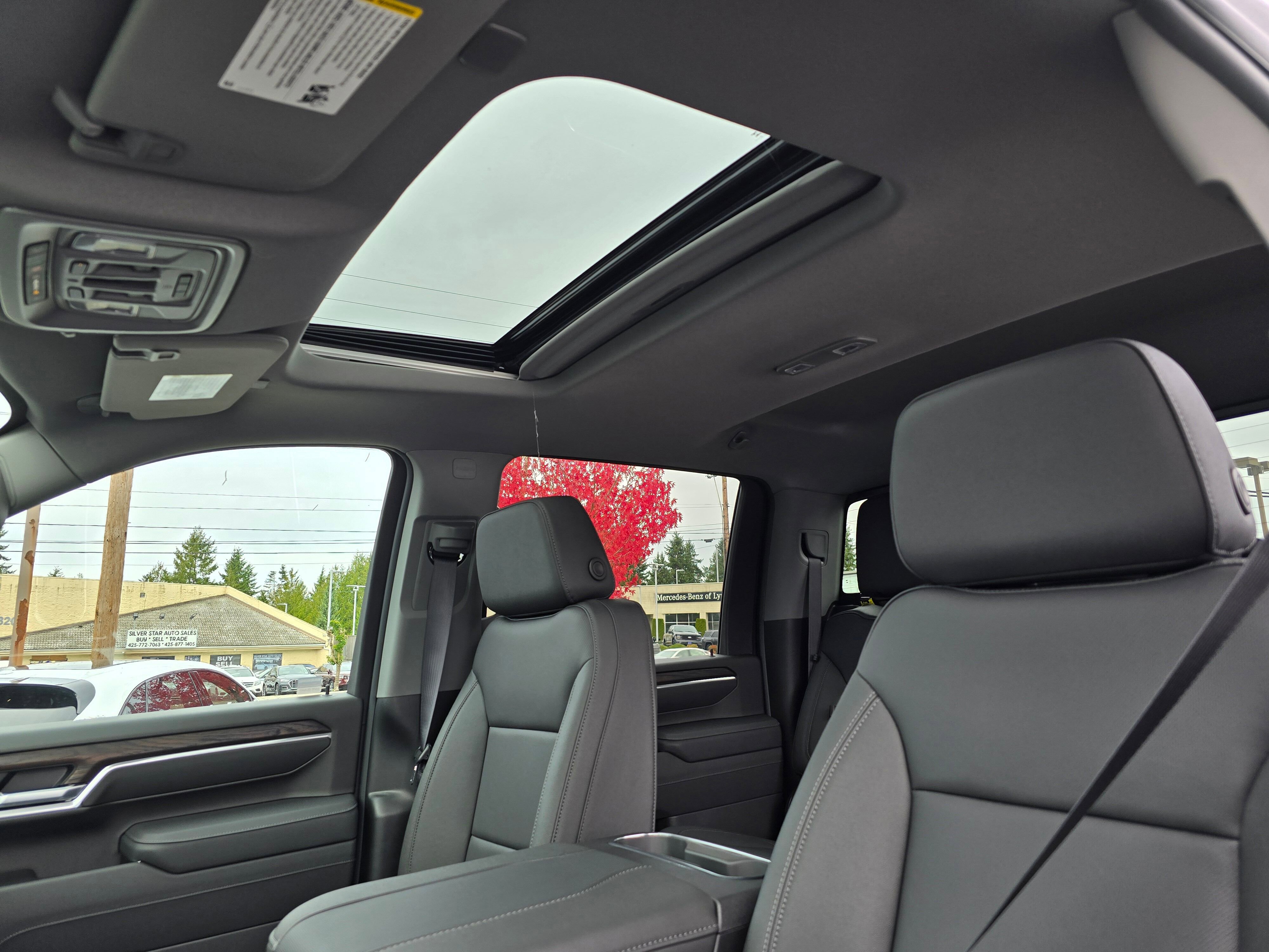 New 2026 GMC Sierra 2500 SLT w/ SLT Premium Package AWD/4WD image 19