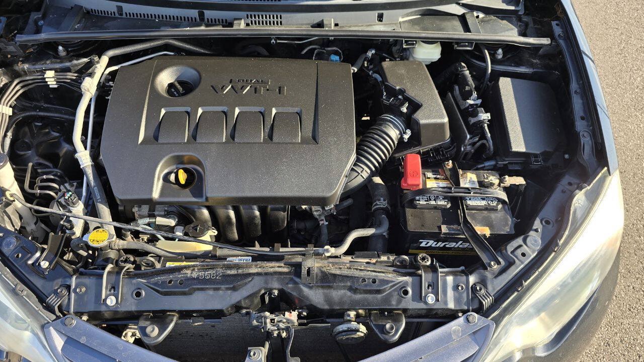 Used 2015 Toyota Corolla LE FWD image 43