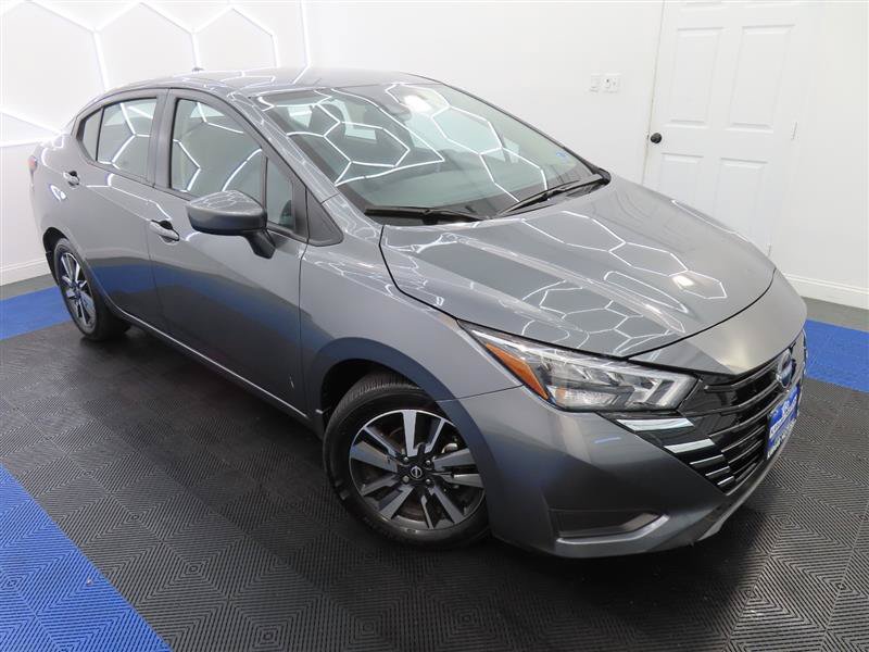 Used 2025 Nissan Versa SV w/ Trunk Package FWD image 5