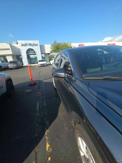 Used 2024 Honda CR-V LX image 5