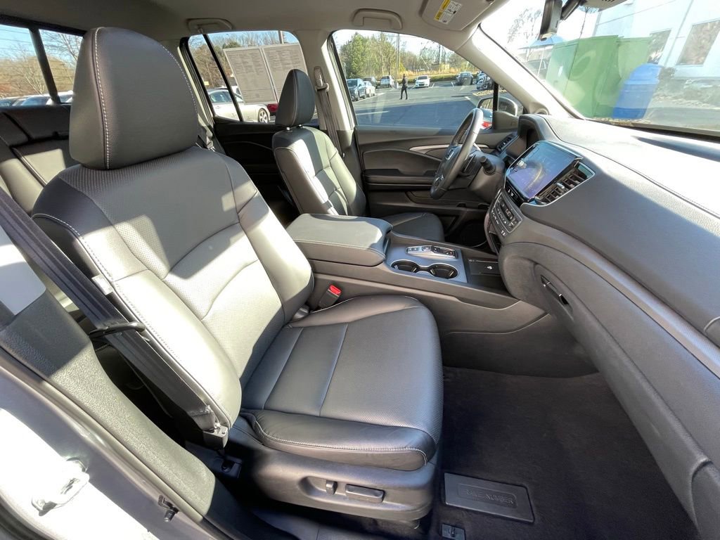 Used 2025 Honda Ridgeline RTL+ image 32