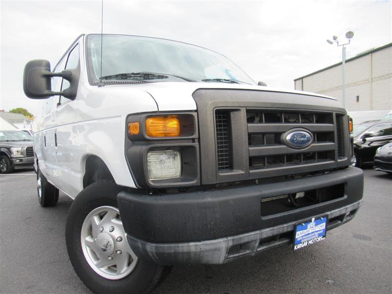 Used 2011 Ford E-250 and Econoline 250 w/ Insulation Pkg image 3