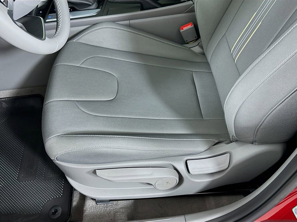 New 2025 Hyundai Elantra Sport w/ Cargo Package image 19