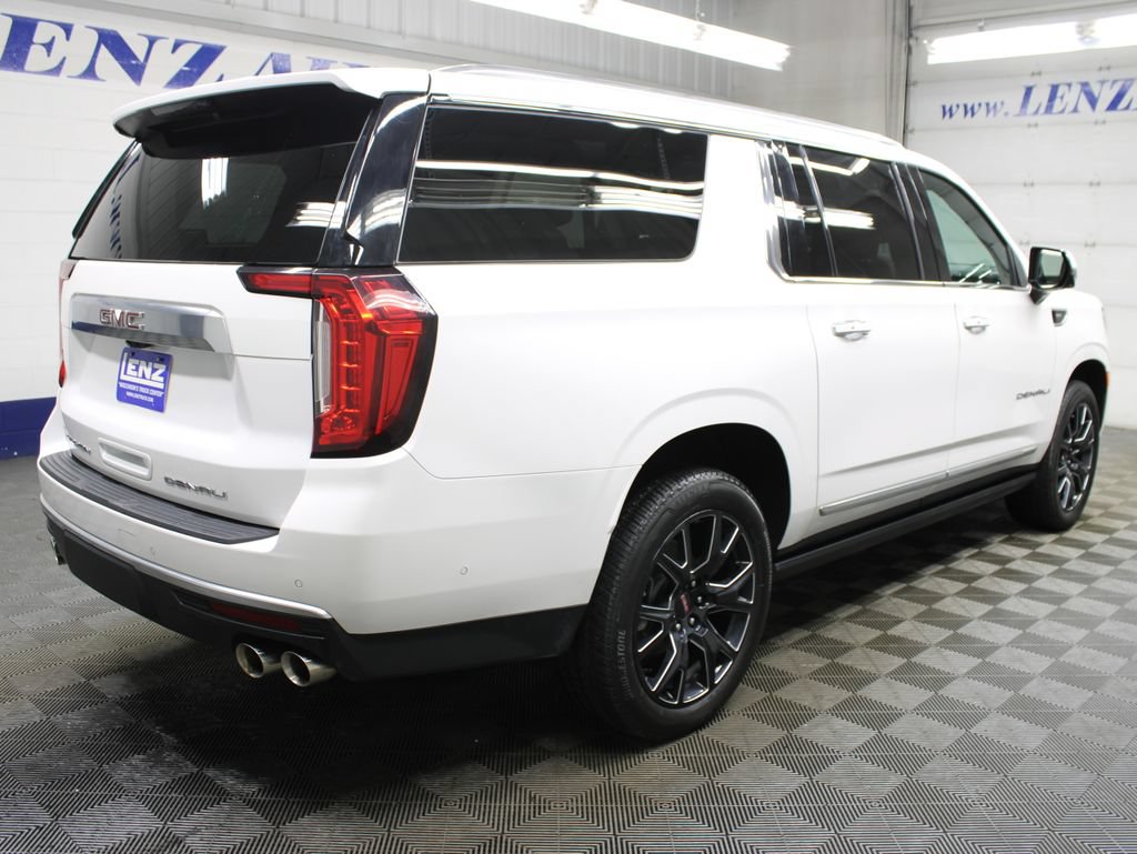 Used 2024 GMC Yukon XL Denali w/ Denali Reserve Package AWD/4WD image 6