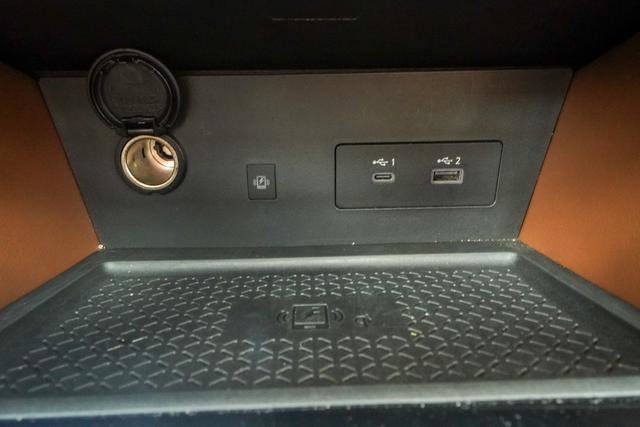 Used 2022 Nissan Pathfinder Platinum w/ Cargo Package image 23