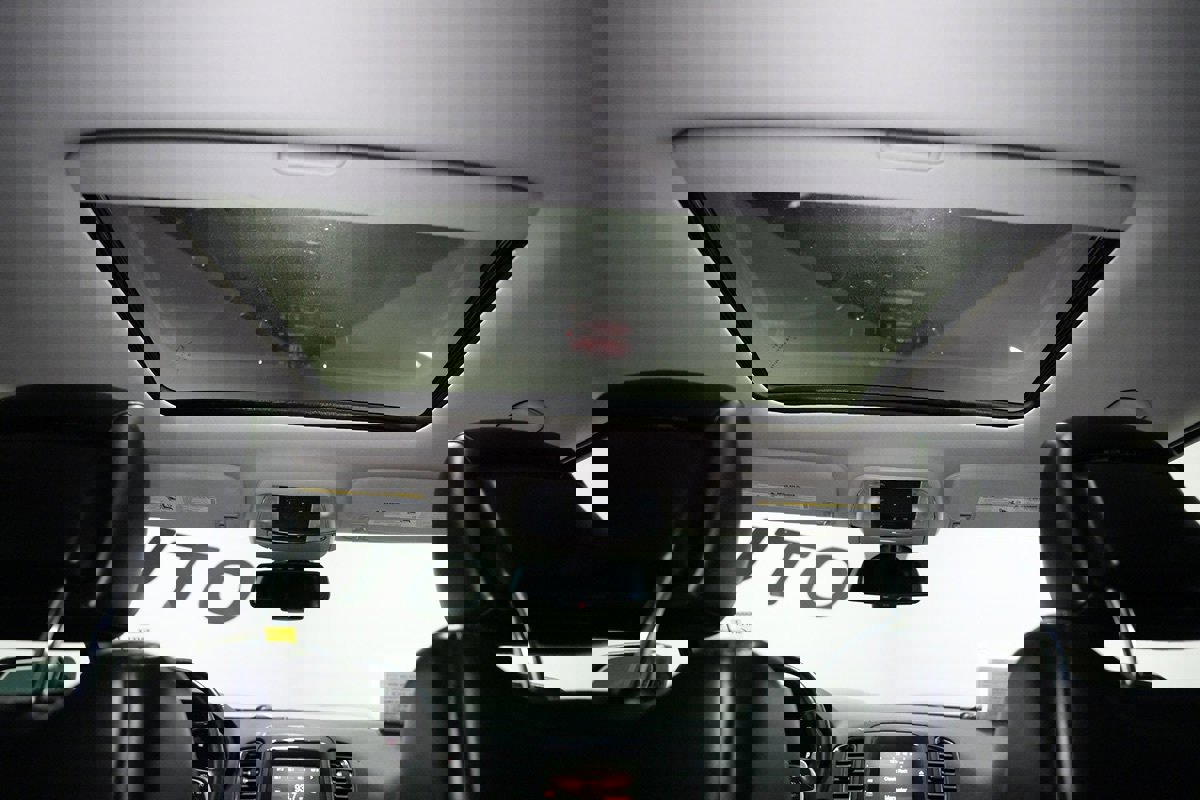 Used 2015 Dodge Durango Limited w/ Premium Group image 19