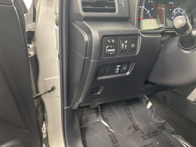 Used 2022 Toyota 4Runner SR5 Premium image 14