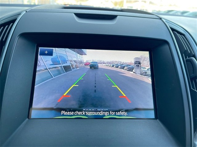 Used 2020 Ford Edge SE image 14