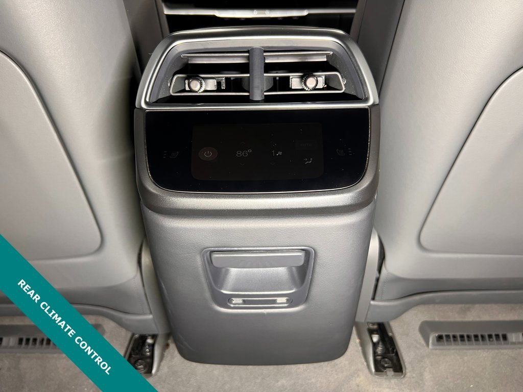 Used 2025 Lucid Air Touring image 10