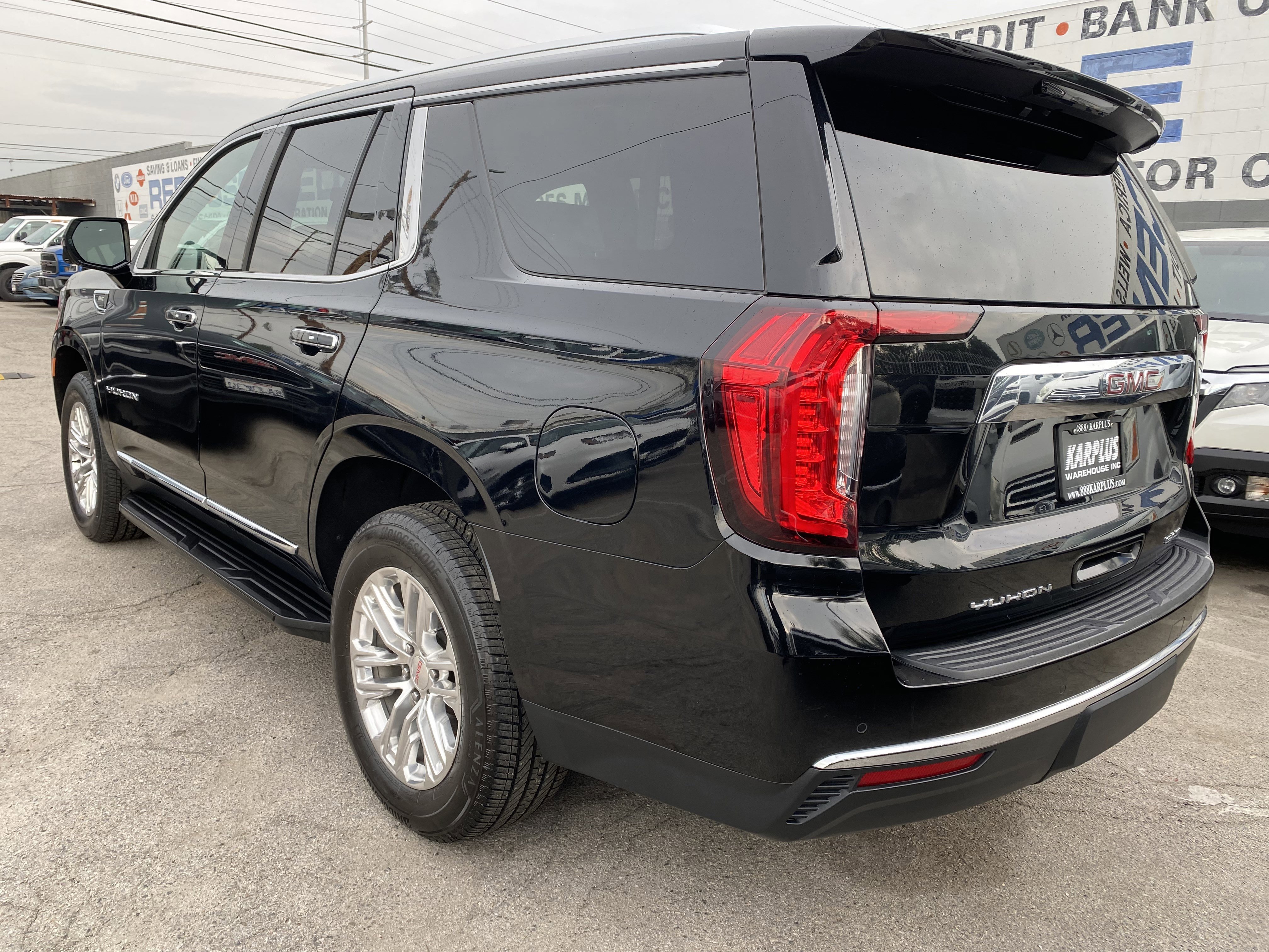 Used 2021 GMC Yukon SLT w/ SLT Luxury Plus Package image 10