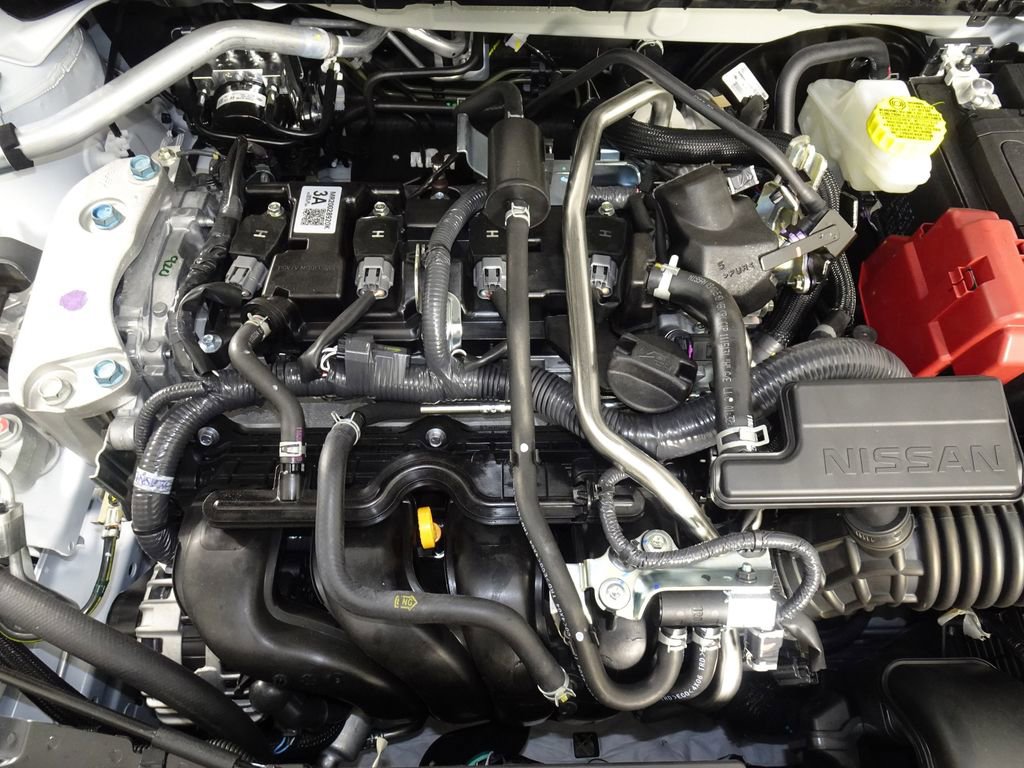 New 2025 Nissan Sentra SR w/ Midnight Edition image 9