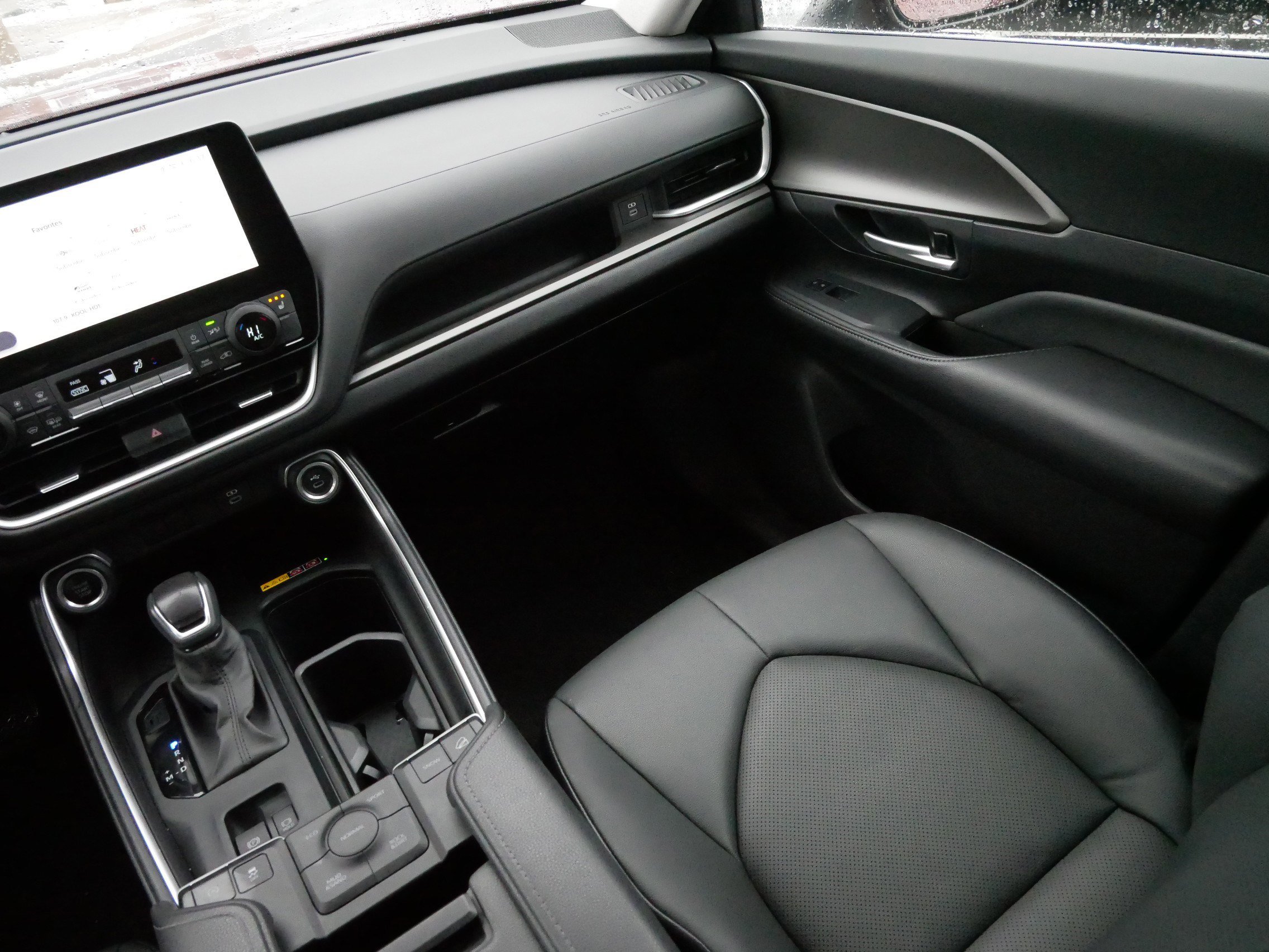 Certified 2024 Toyota Grand Highlander XLE image 11