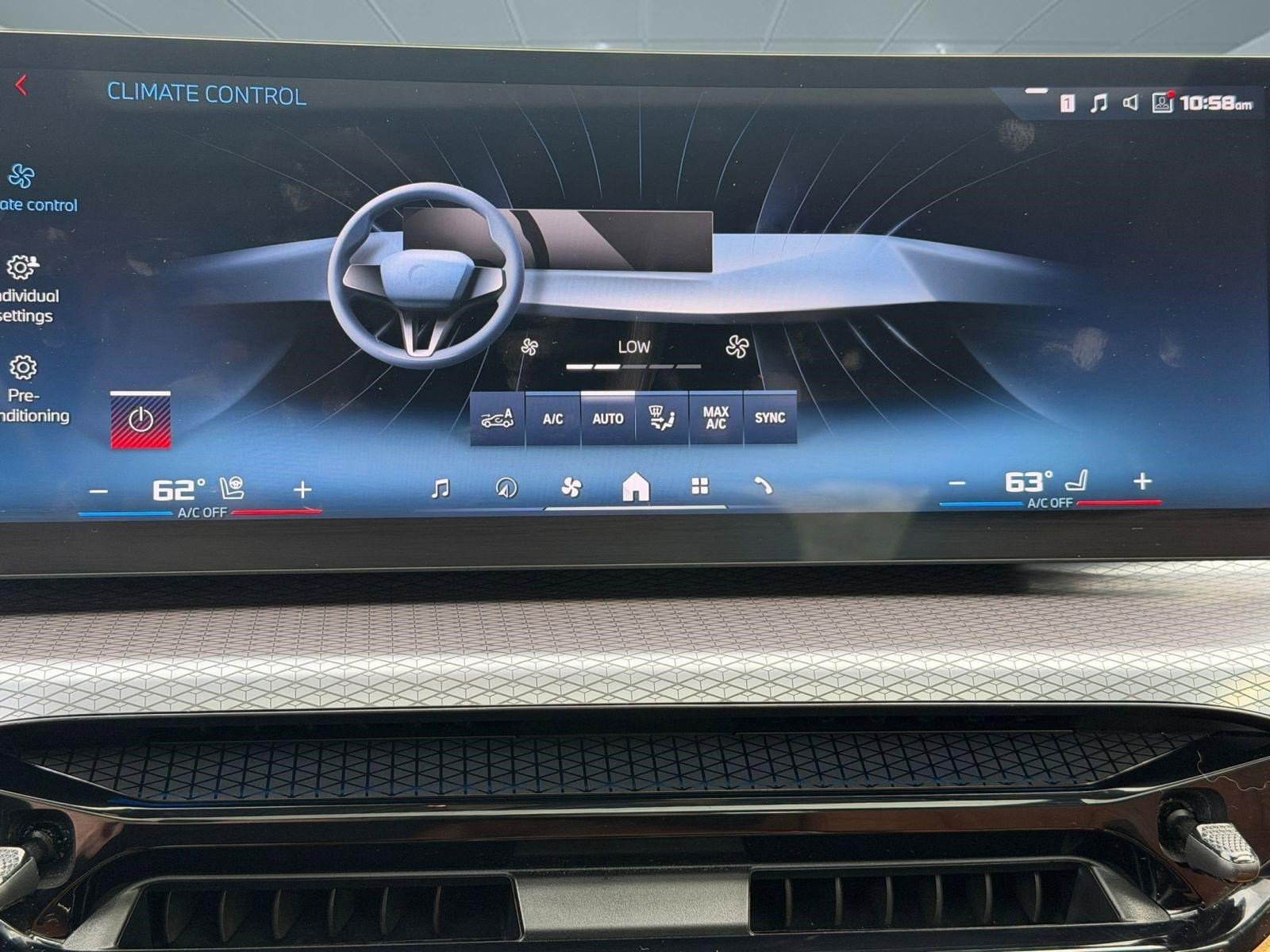 Certified 2025 BMW M440i image 28